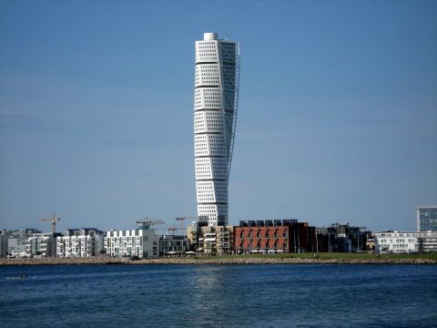 HSB Turning Torso — необычный небоскрёб в Мальмё