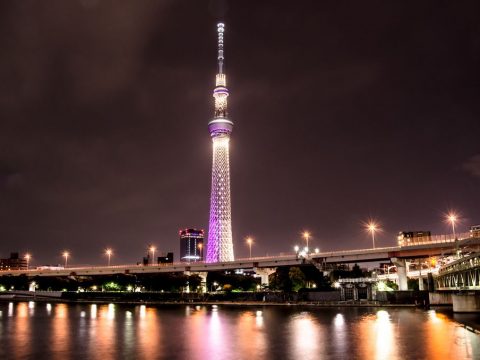 Самая высокая в мире телебашня «Небесное дерево» (Tokyo Skytree) в Токио